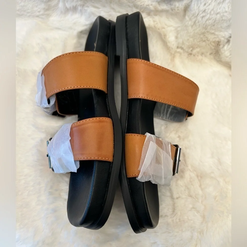 Jane‎ and the Shoe Audrey Stylish Black and Tan Sandals NWT Sz-6.5. O